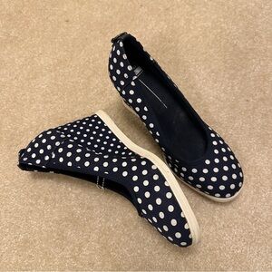 ⭐️ Chelsea Girl Sz 10 Wedge Navy Polka Dot EUC